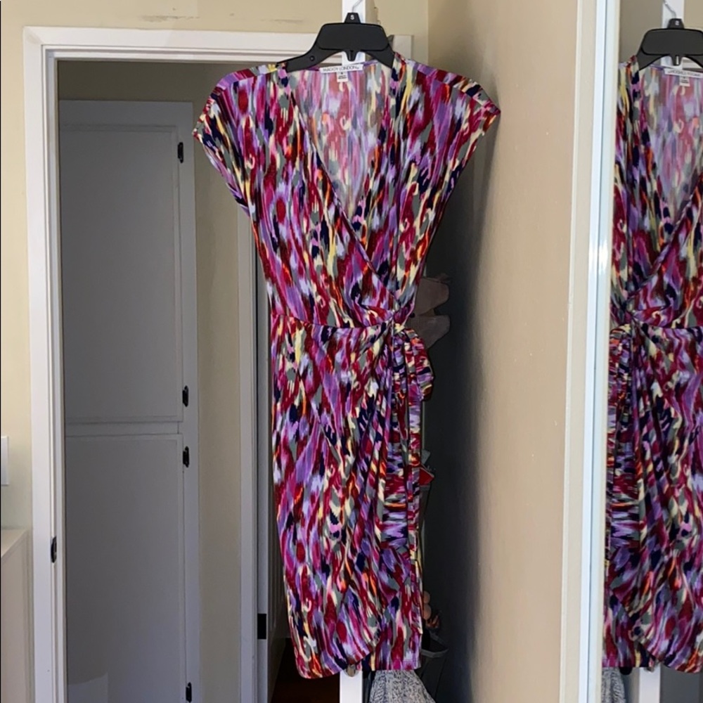 Maggy London Wrap-Dress Size 4